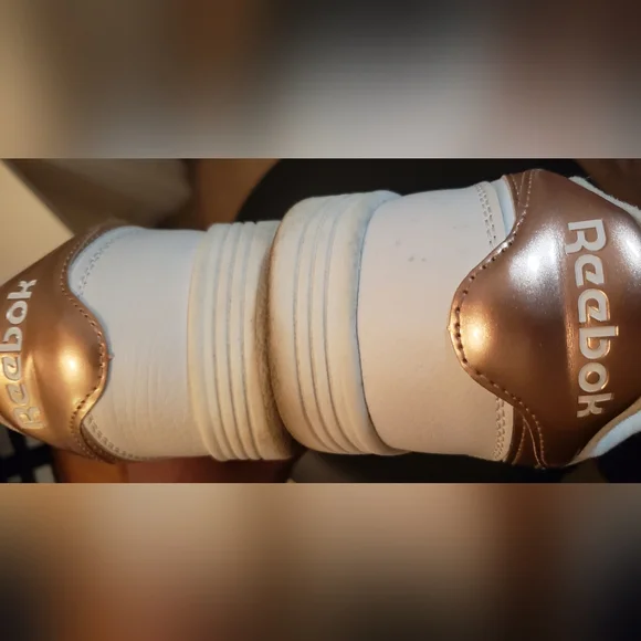 EUC white & rose gold/blush tone Reebok court W (sz 10) - Picture 8 of 8